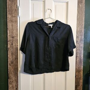 Black Short-Sleeve Button-Up Shirt